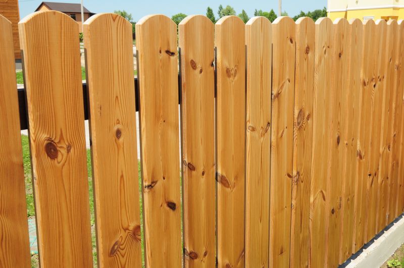 Plank Fence Installation in South Houston, TX