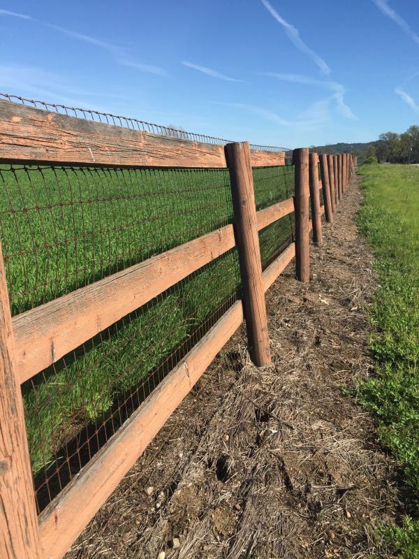 Ranch Fence Construction in Sacramento, CA